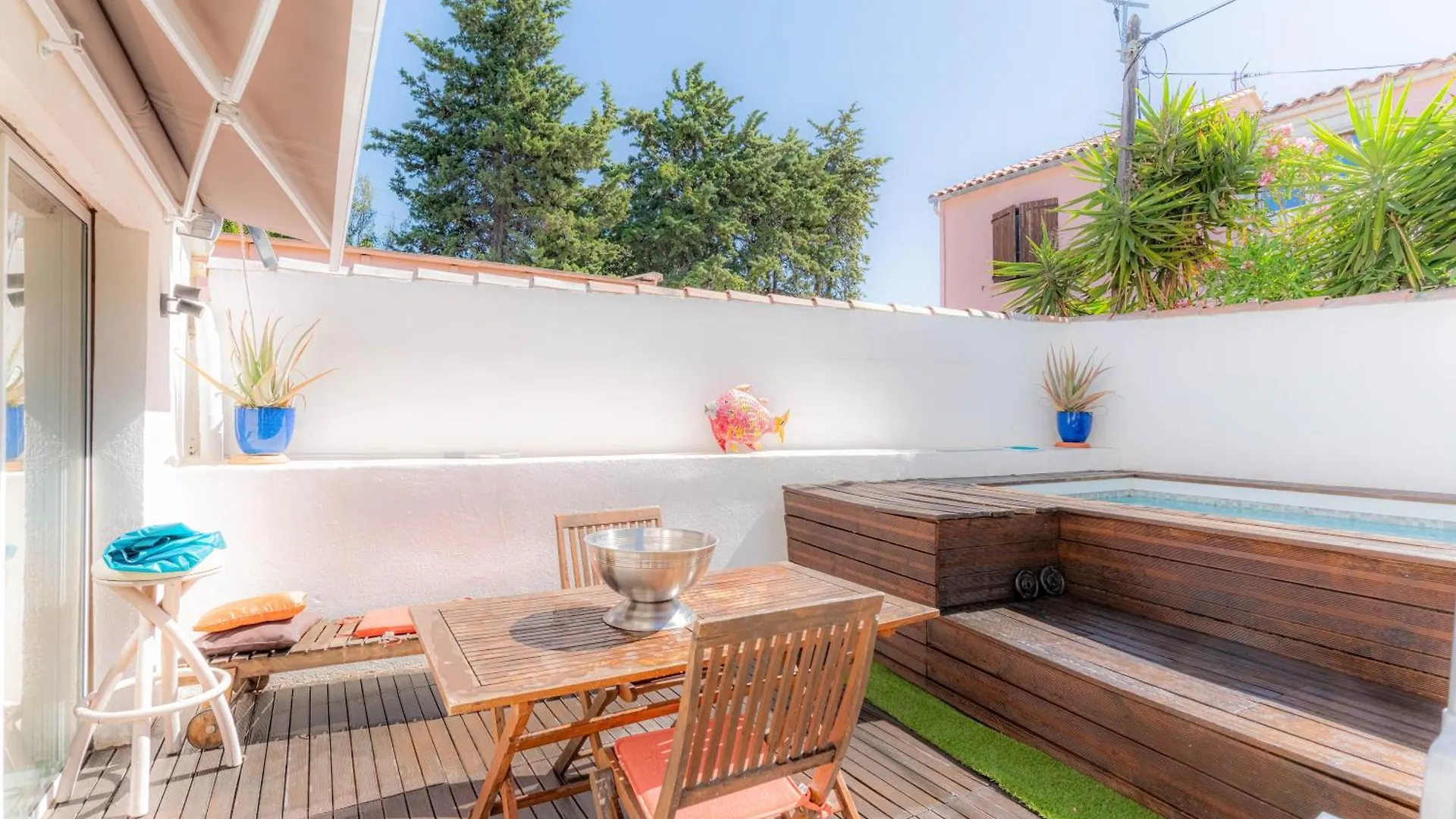 Sous Le Soleil Apartment Bandol 0*,  France
